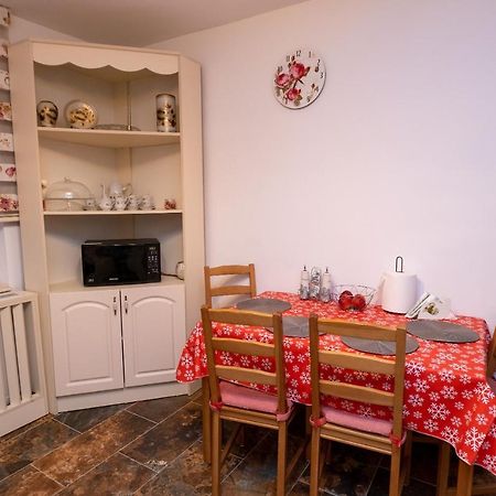 Stella'S Cozy Home Balotesti Bagian luar foto
