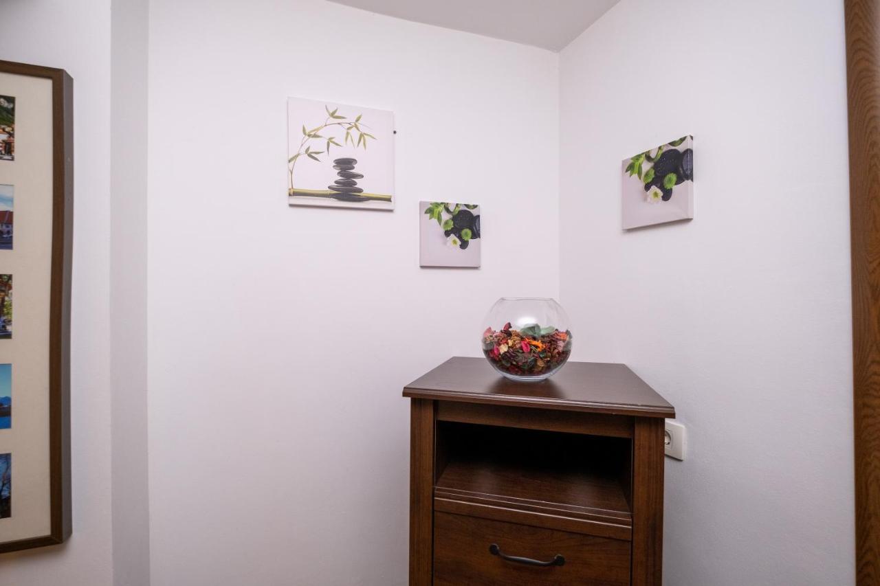 Stella'S Cozy Home Balotesti Bagian luar foto